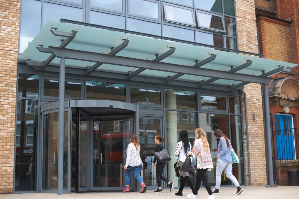 modern-glass-entrance-canopy-commercial-building